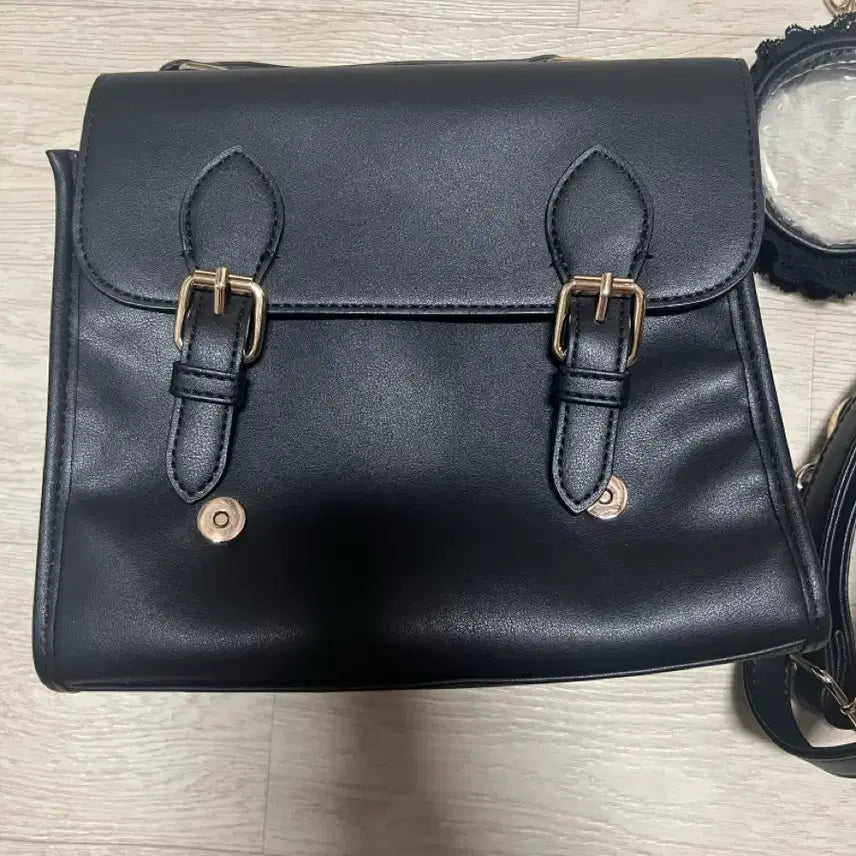 [BUNJANG] Wego Satchel Ita Bag Black / 위고 샤첼 이타백 블랙