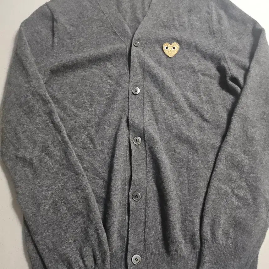 [BUNJANG] Comme des Garçons Gold Emblem Cardigan / L 꼼데가르송 골드와펜 가디건