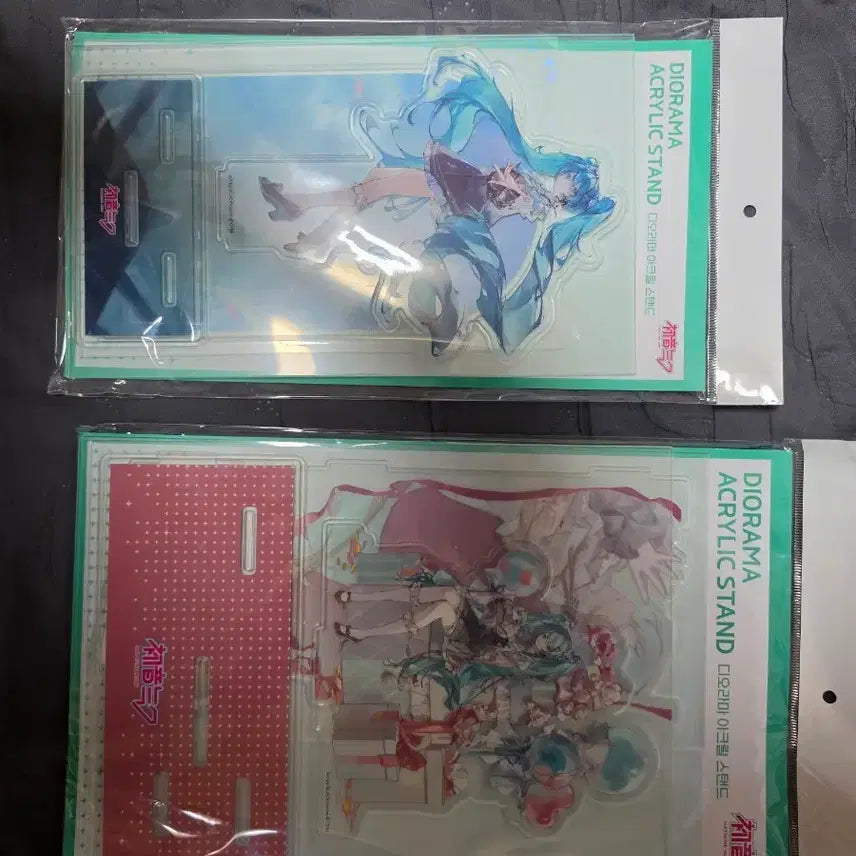 [BUNJANG] Hatsune Miku Thanksgiving Diorama Acrylic Stand / 하츠네 미쿠 감사제 디오라마 아크릴 스탠드