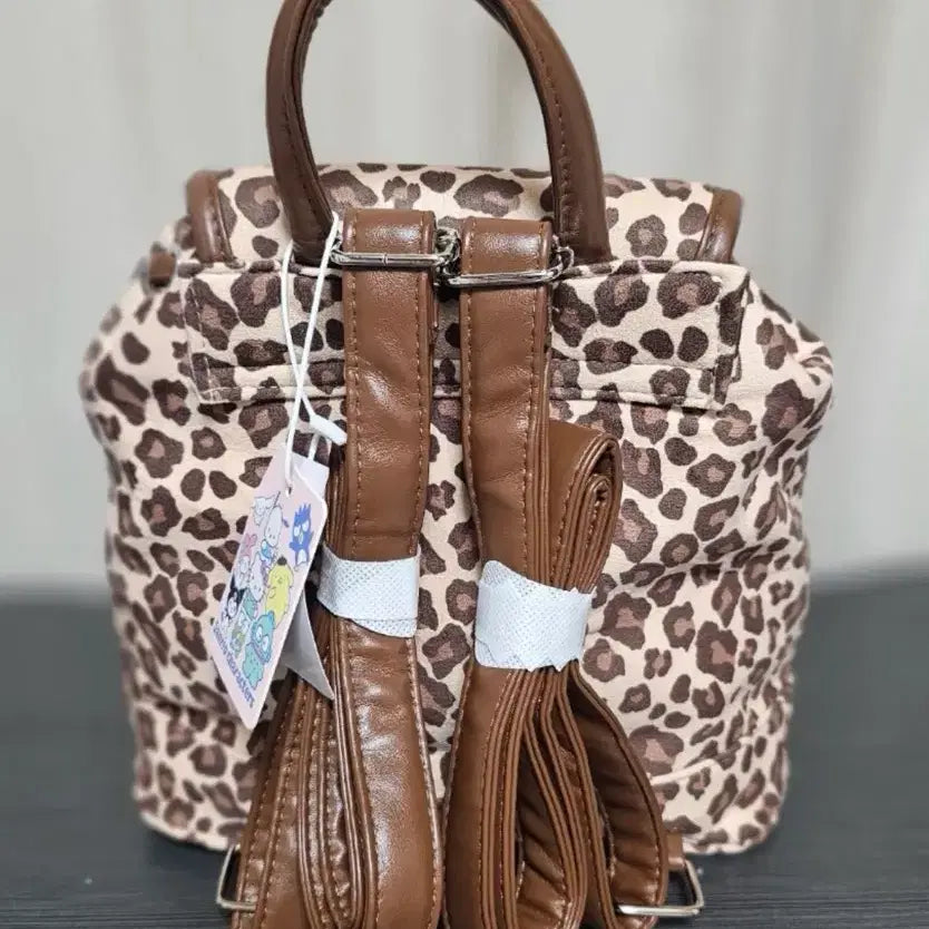 [BUNJANG] Hello Kitty Leopard Print Backpack / 헬로키티 키티 호피 백팩 가방