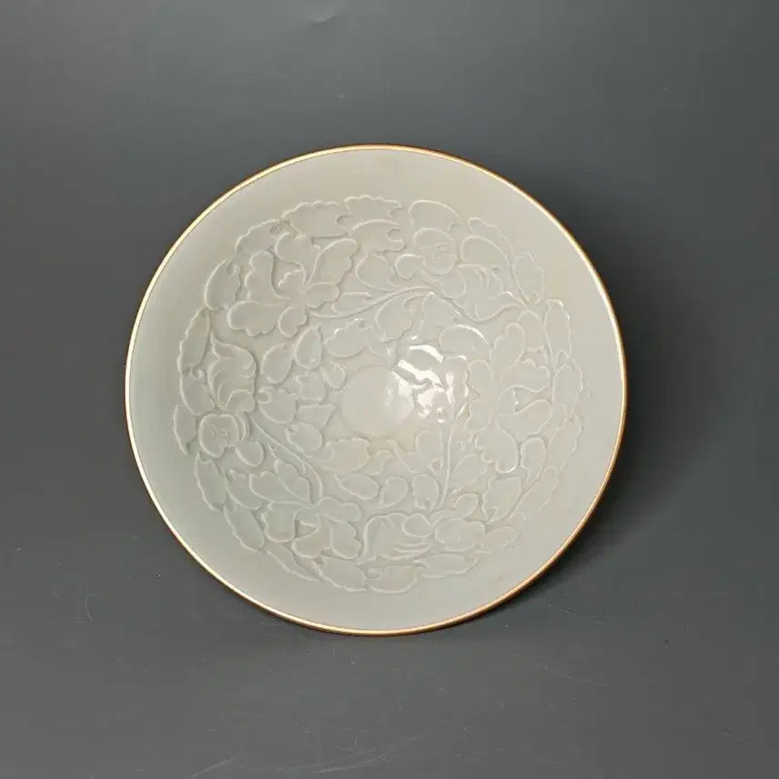 [BUNJANG] Joseon Dynasty Celadon Porcelain Vase with Peony Motif and Gold Rim / 송대 청백자 목단문 금테 발 중국도자기 골동품 미술품 수집품