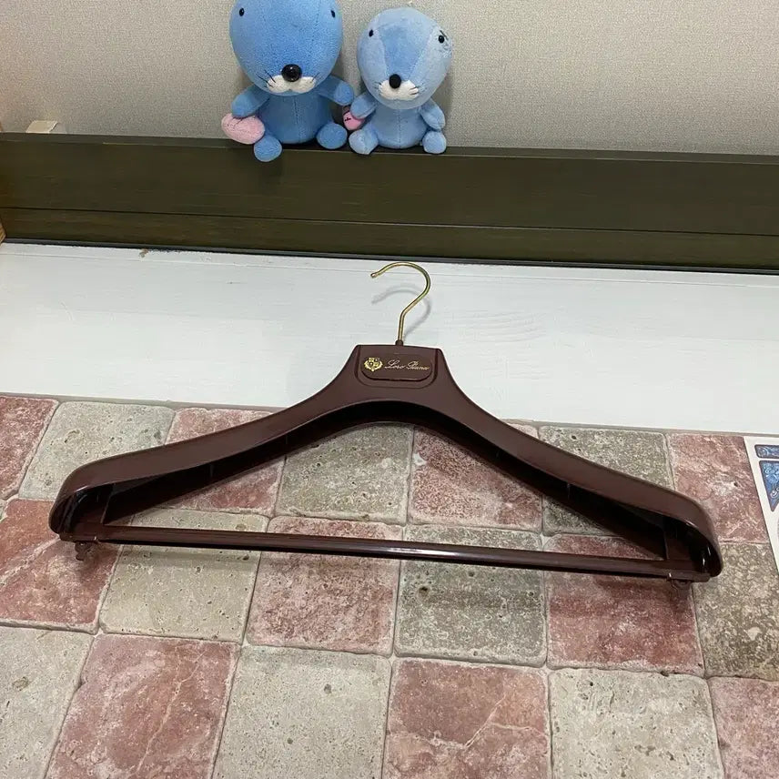 [BUNJANG] Loro Piana Clothes Hangers / 로로피아나 옷걸이