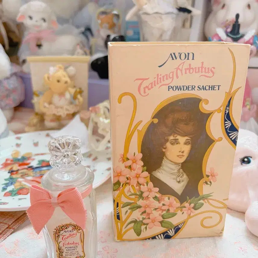 [BUNJANG] Avon Trailing Arbutus Powder Sachet Pink Ribbon Vintage Decor / 가격제안O)빈티지 에이본 트레일링 아르부투스 파우더 사셰 핑크 리본 장식