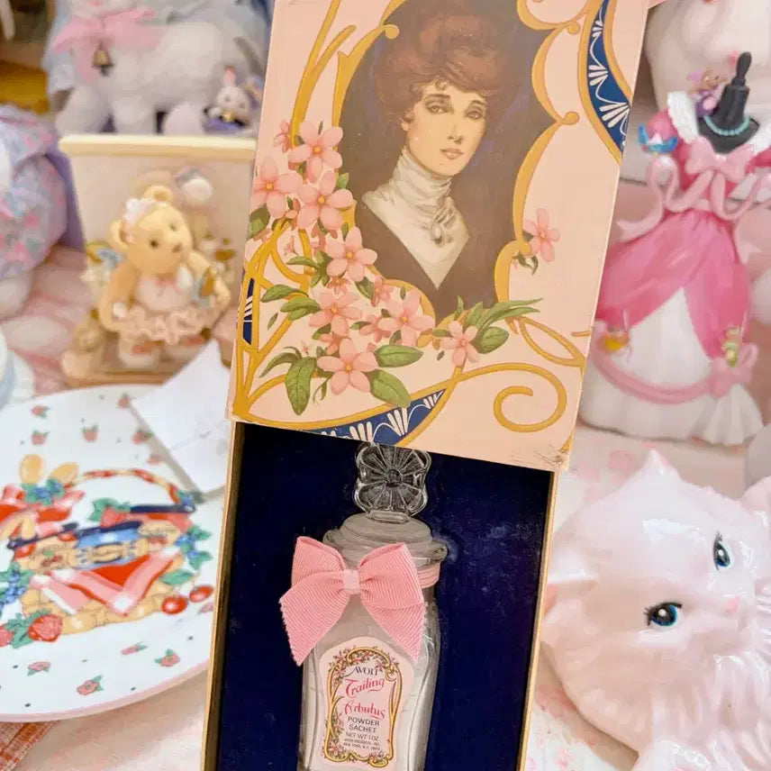 [BUNJANG] Avon Trailing Arbutus Powder Sachet Pink Ribbon Vintage Decor / 가격제안O)빈티지 에이본 트레일링 아르부투스 파우더 사셰 핑크 리본 장식
