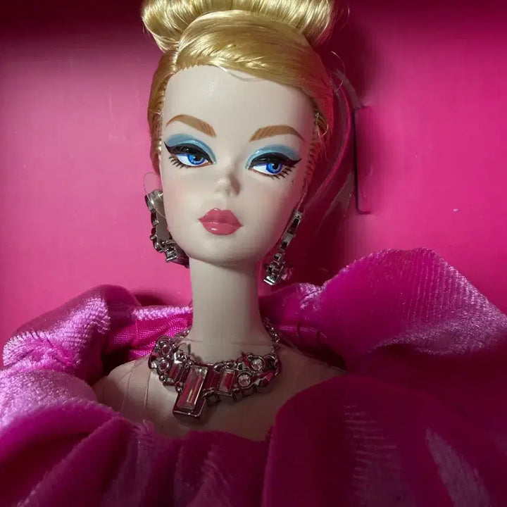 [BUNJANG] Exquisite Evening Gown Silkstone Barbie Doll Sealed / 미개봉익스퀴지트이브닝가운실크스톤바비인형을 팝니다