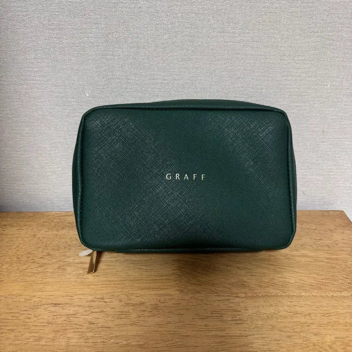 [BUNJANG] Korean Air Prestige Class Graff Amenity Kit Pouch / 대한한공 프레스티지(비즈니스) 그라프 파우치 새상품