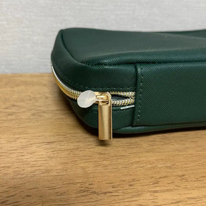 [BUNJANG] Korean Air Prestige Class Graff Amenity Kit Pouch / 대한한공 프레스티지(비즈니스) 그라프 파우치 새상품