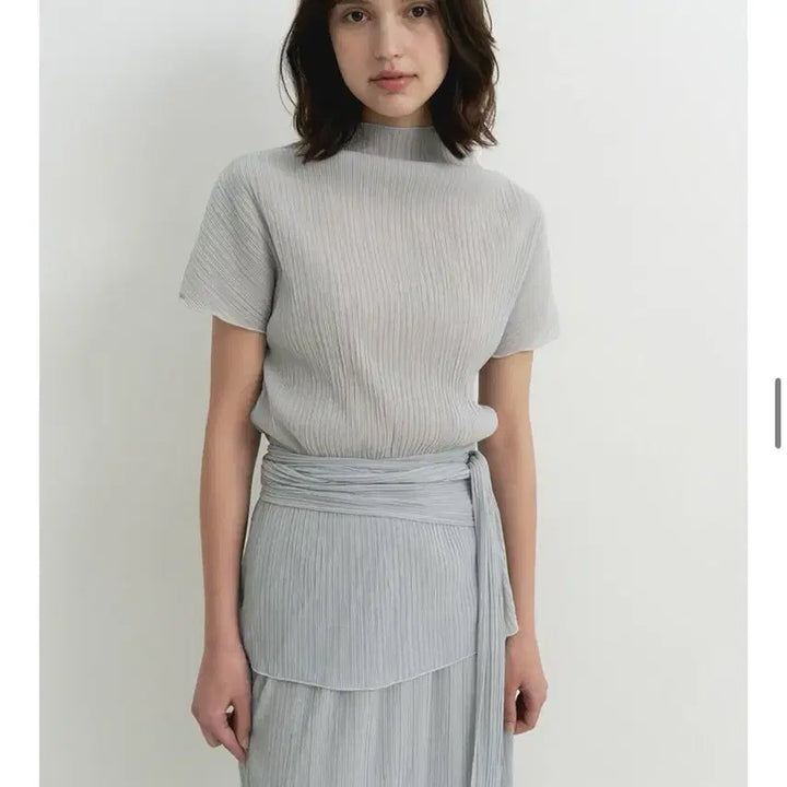 [BUNJANG] Torte Pleated Wrap Top Blouse / 새상품 토르테 플리츠 랩 탑 블라우스 랩 하객룩