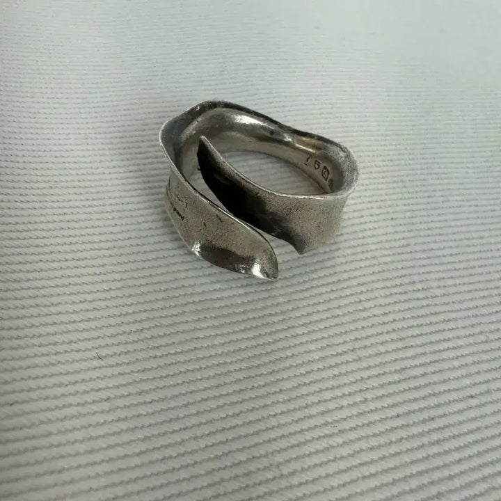 [BUNJANG] Julius Silver Lip Ring / 율리우스 ( Julius ) 실버 반지