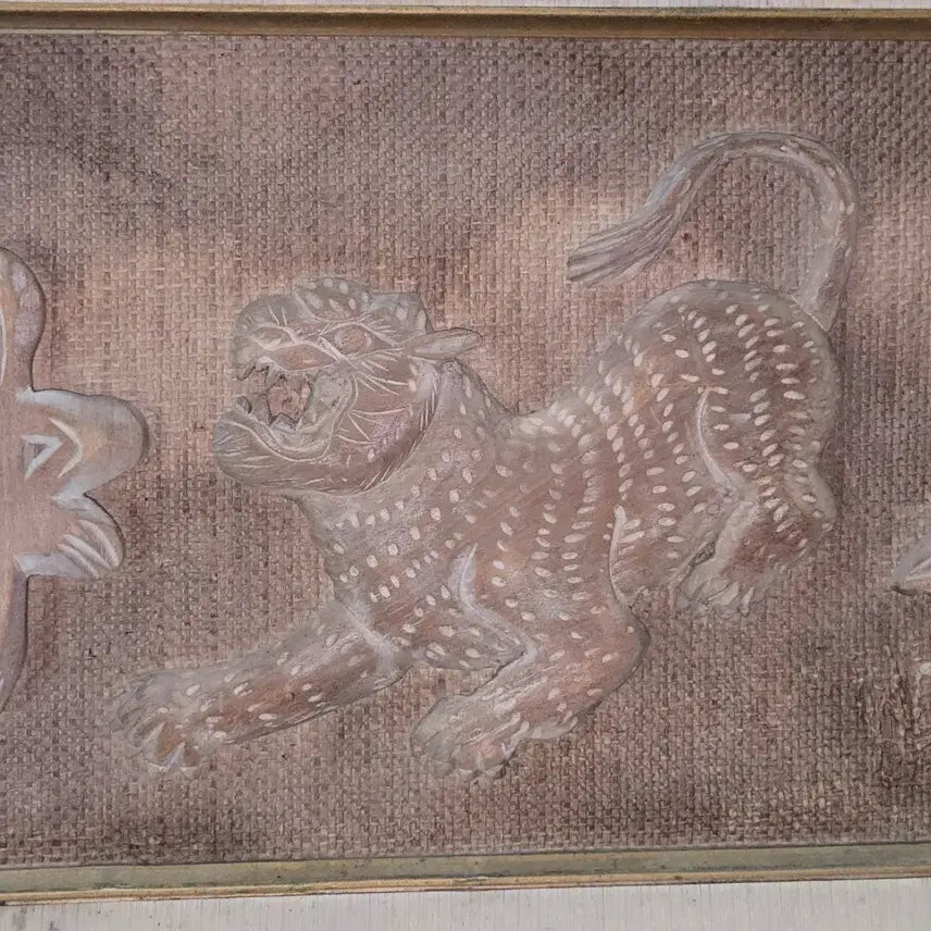 [BUNJANG] Late Joseon Dynasty / Japanese Colonial Period Carved Wooden Tiger &
