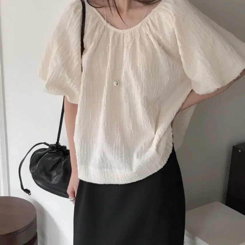 [BUNJANG] Le Butter Pin Tuck Volume Blouse / [새상품] 르버터 핀턱 볼륨 블라우스