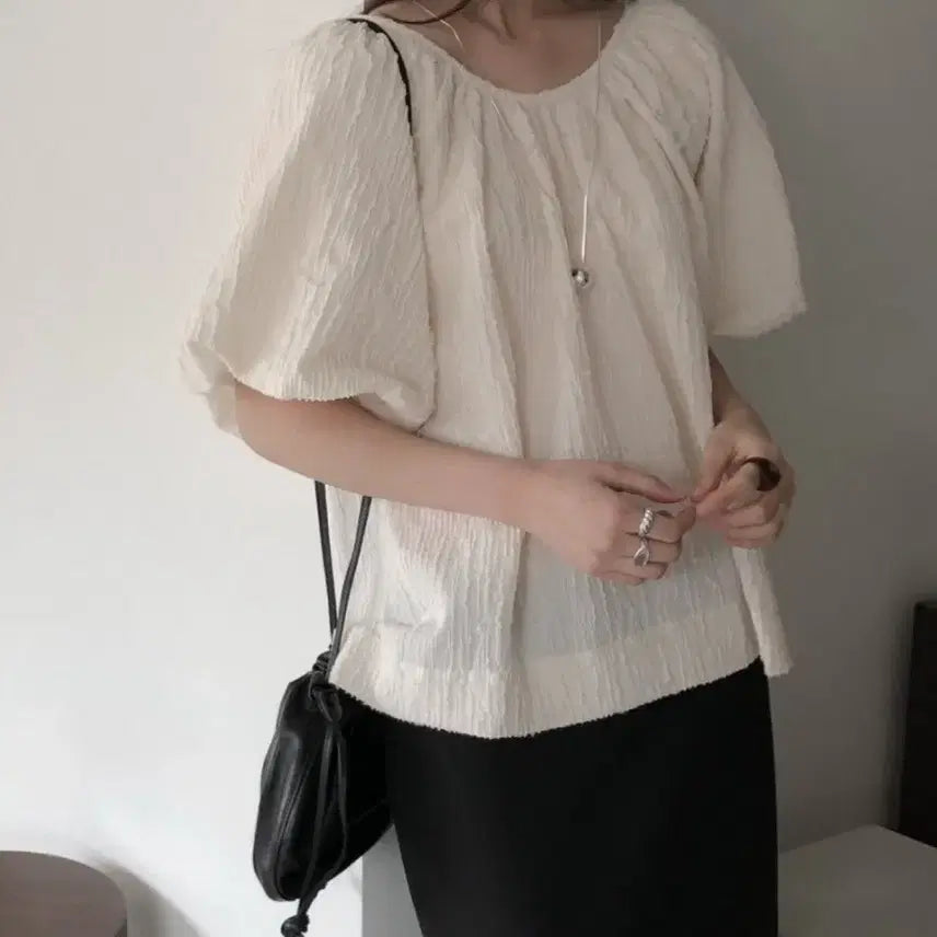 [BUNJANG] Le Butter Pin Tuck Volume Blouse / [새상품] 르버터 핀턱 볼륨 블라우스