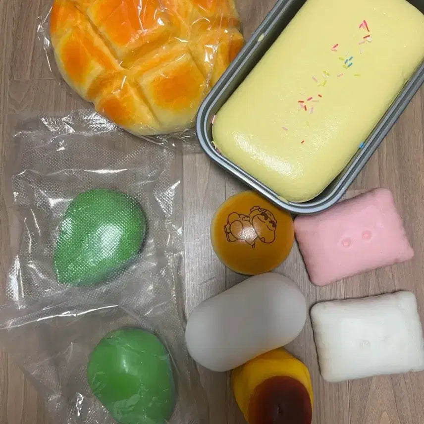 [BUNJANG] Crunchy Slimey Pudding Mango Bread Squishy Bundle Set / 구매가6만원)크런치 슬랑이말랑이푸딩 망고 빵 스퀴시 일괄