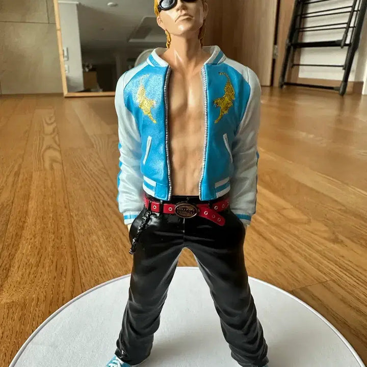 [BUNJANG] Crows Worst Hayato Bouya Figure (Light Blue Jersey) / (희귀) 크로우즈 다이브 보우야 하루마치