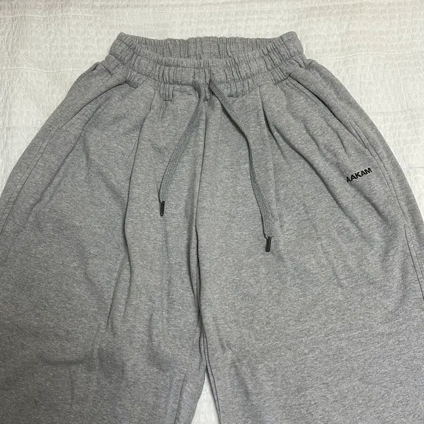 [BUNJANG] ACAM Laced CROS2 Patch Sweatpants Gray / 아캄 스웻팬츠