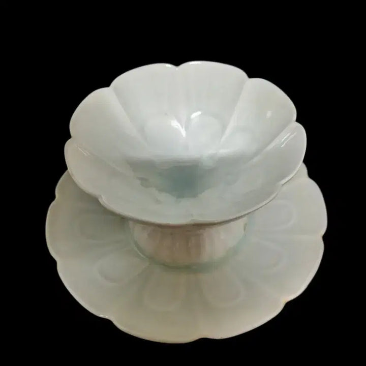 [BUNJANG] Ding Ware Celadon Porcelain Tea Bowl Stand / 정요백자 잔잔대