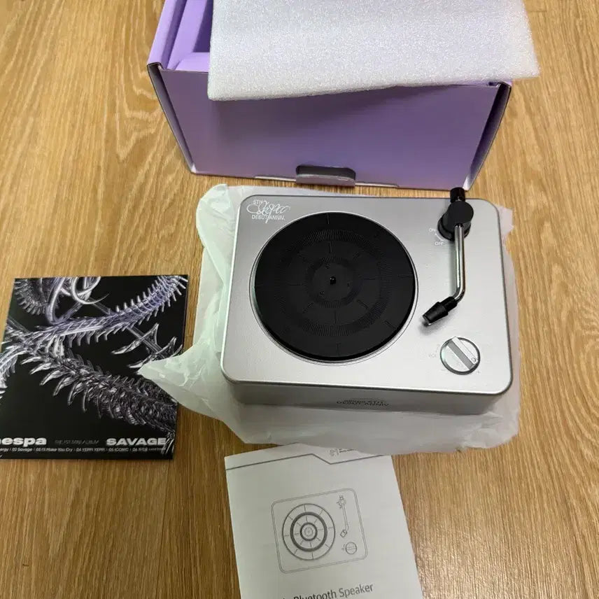 [BUNJANG] Aespa 5th Anniversary Turntable Bluetooth Speaker / 에스파 5주년 턴테이블 블루투스 스피커 팝니다