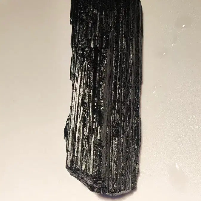 [BUNJANG] High-Quality Tourmaline Mineral Specimen / 고급 토르말인 202g13cm3.5cm