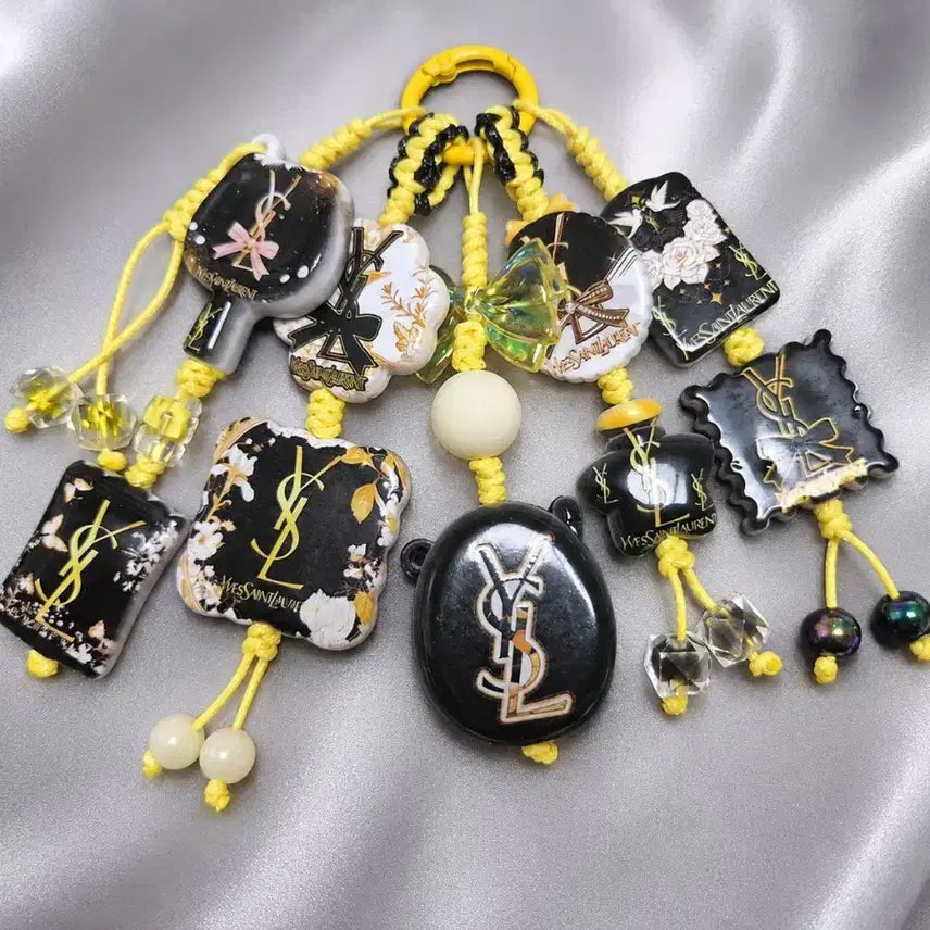 [BUNJANG] Handmade Beaded Tassel Keychain / 끈매듭 핸드메이드 비즈키링2
