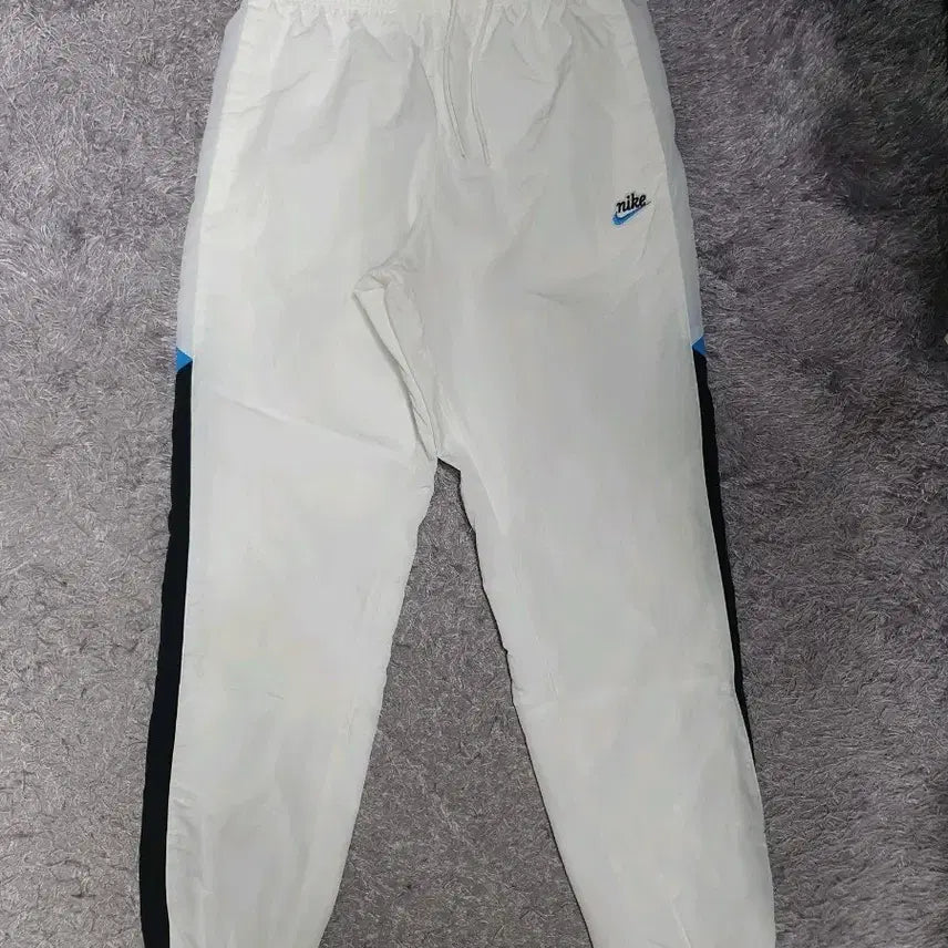 [BUNJANG] Nike Heritage Windrunner Woven Jogger Pants - White / 나이키 바지 헤리티지 윈드러너 우븐 조거 팬츠 화이트 m