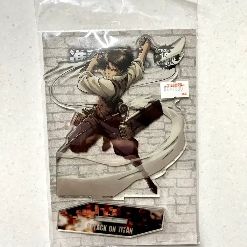 [BUNJANG] Attack on Titan Levi Acrylic Standee / 진격의 거인 빌리지 뱅가드 리바이 아크릴 스탠드 후없선