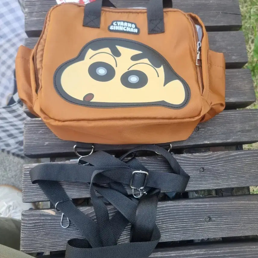 [BUNJANG] Crayon Shin-chan Character Brown Bag / 짱구 캐릭터 가방 브라운
