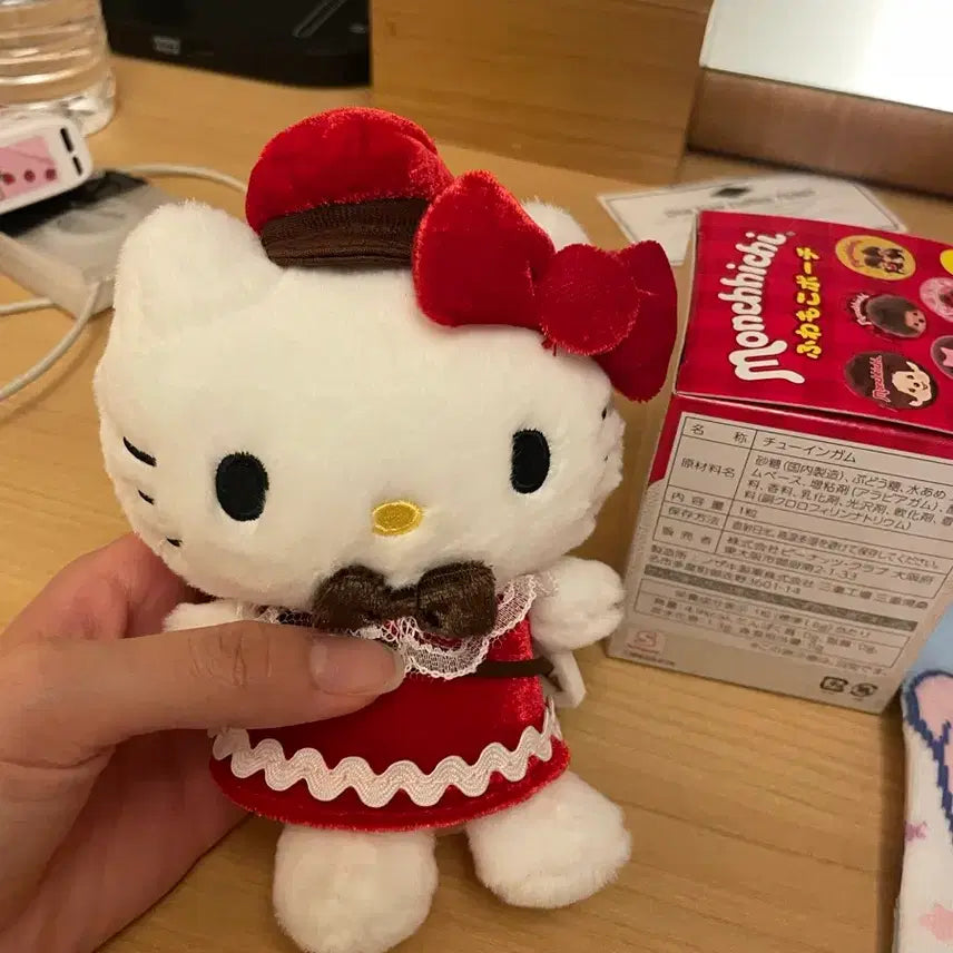 [SOLD OUT] 헬로키티 러브레터 인형 키링 나카지마 러블리 러브레터