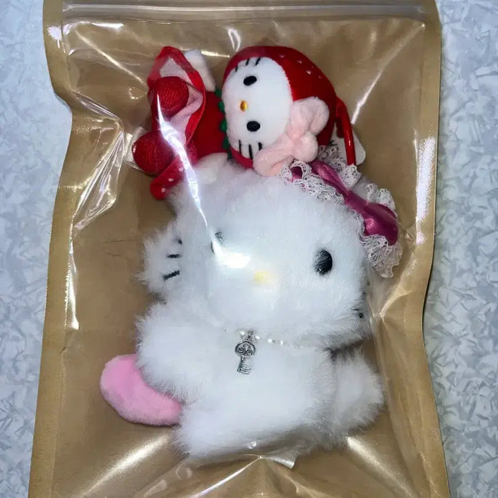 [BUNJANG] Charmikitty Strawberry Kitty Plush (Set of 2) / (미사용) 차미키티 딸기키티 인형2종