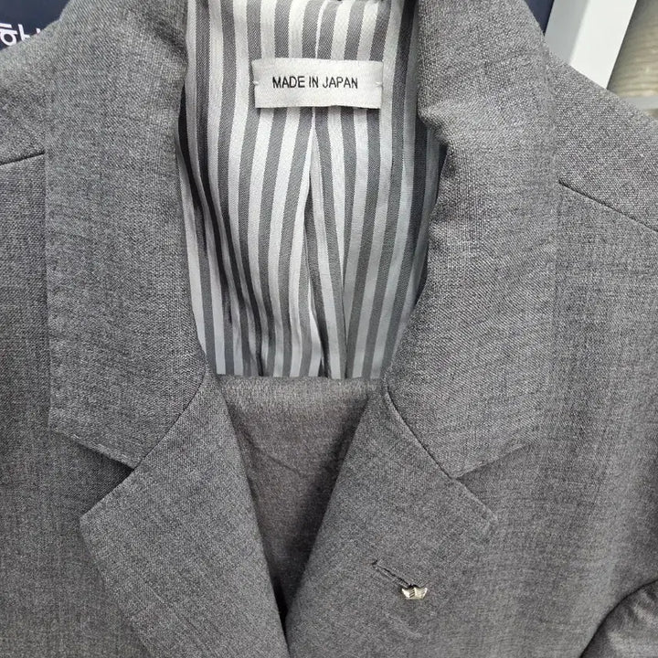 [SOLD OUT] 톰브라운 정장 세트 회색