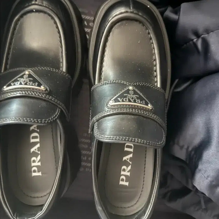 [BUNJANG] Prada Loafers Black / 프라다 로퍼 블랙