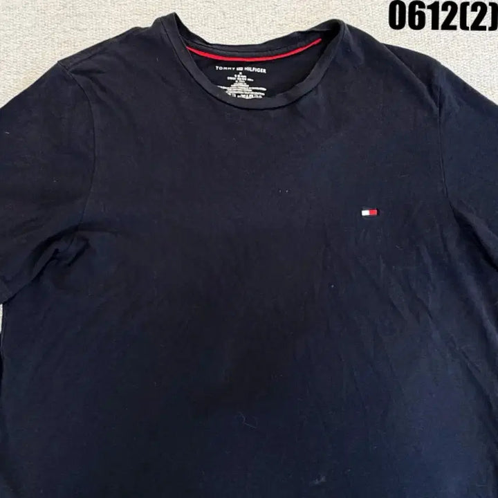 [BUNJANG] Tommy Hilfiger Navy T-Shirt Size M / 타미힐피거 반팔티 M 0612