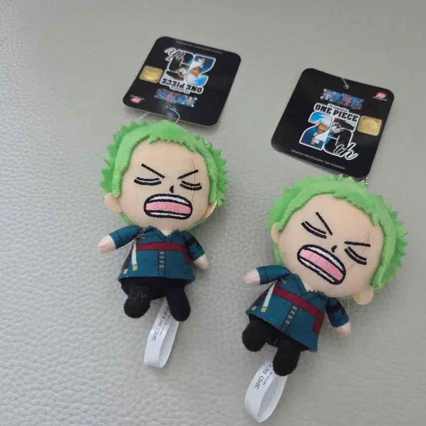 [BUNJANG] One Piece Zoro 20th Anniversary Pop-Up Store Keyring / 원피스 조로 20주년 팝업 스토어 키링