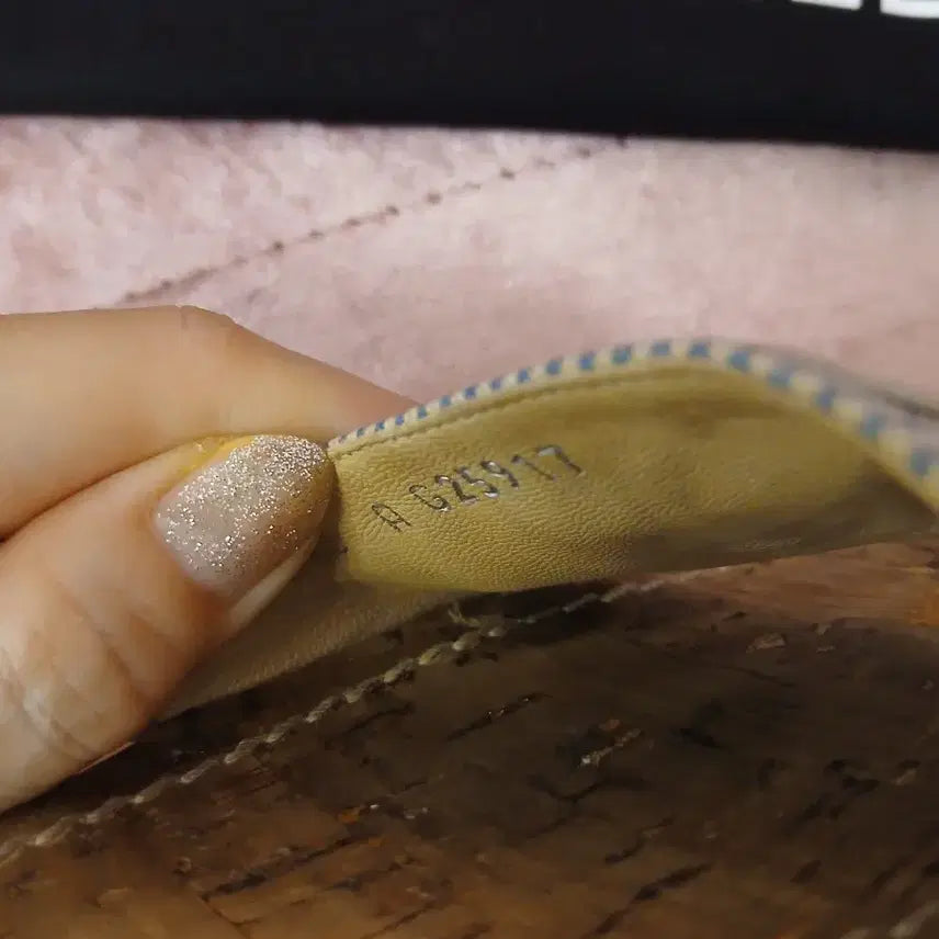 [BUNJANG] Chanel Slides / 정품 > 샤넬 슬리퍼