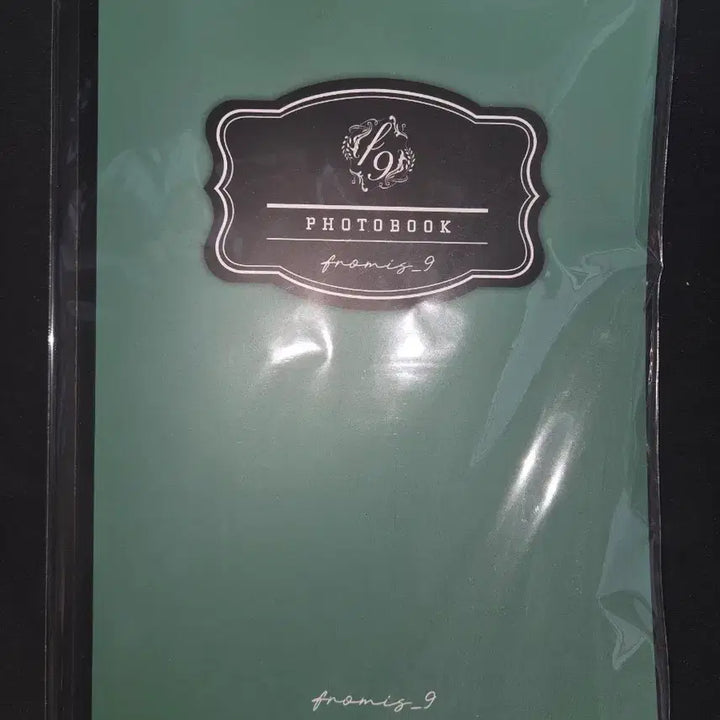 [BUNJANG] fromis_9 Mini Poster Set Photobook / 프로미스나인 포토북 (MINI POSTER SETPHOTO BOOK)