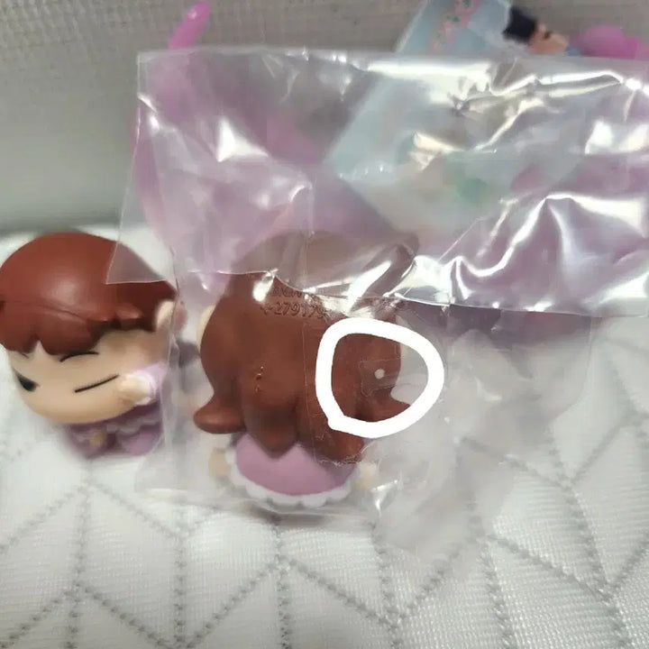 [BUNJANG] Crayon Shin-chan Pajama Party Mascot Gacha Glass Figure / 짱구 비몽사몽 마스코트 가챠 유리