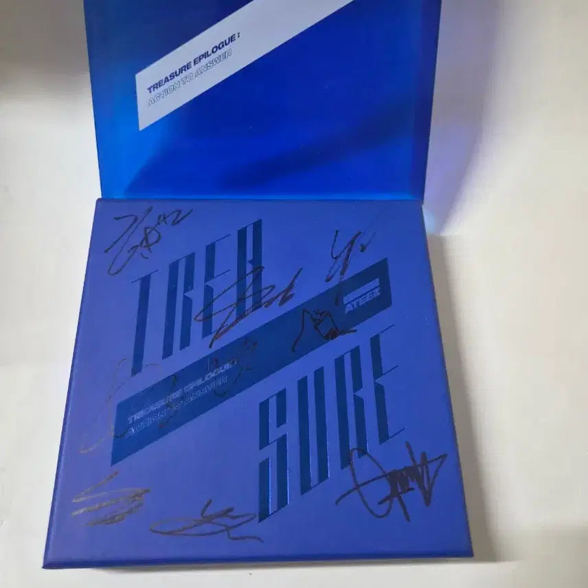 [BUNJANG] ATEEZ Signed CD / 에이티즈  친필싸인 cd 올려봅니다 음반은깨끝합니다