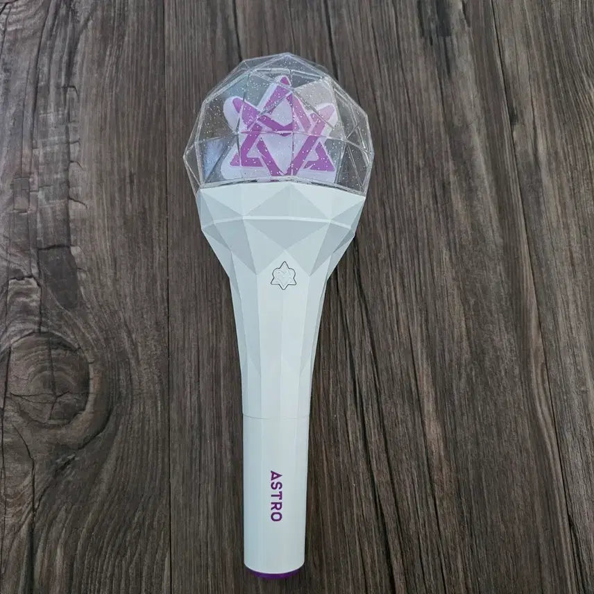 [BUNJANG] ASTRO Official Light Stick Ver.2 / ASTRO 아스트로 공식 응원봉 VER.2 차은우 진진 엠제이 윤산하