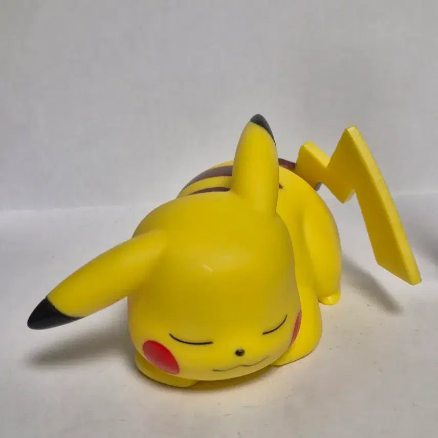 [BUNJANG] Pokemon Pikachu Mini Mood Lamp (Napping) / 포켓몬스터 피카츄 미니 무드등(낮잠)