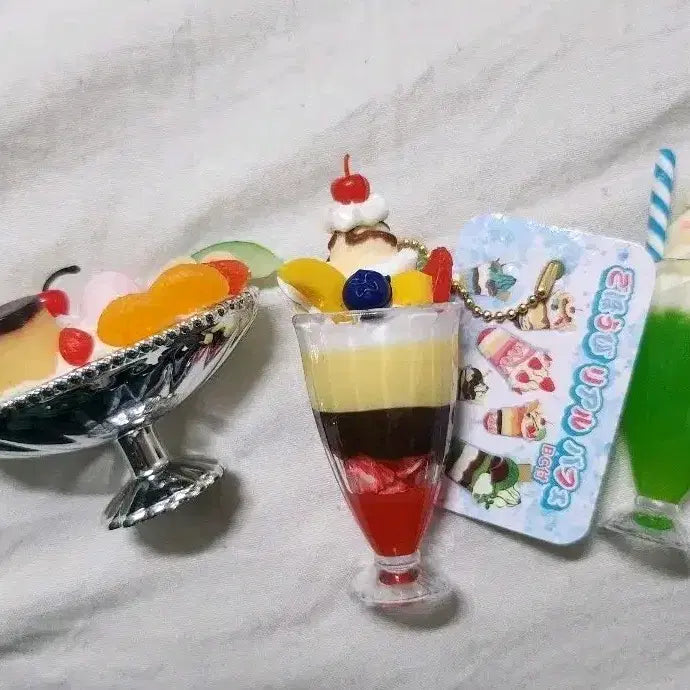 [BUNJANG] Pudding à la Mode Gacha &amp; Parfait Gacha Bundle Set (3 Types) / 푸딩 아라모드 가챠 + 파르페 가챠 일괄 3종