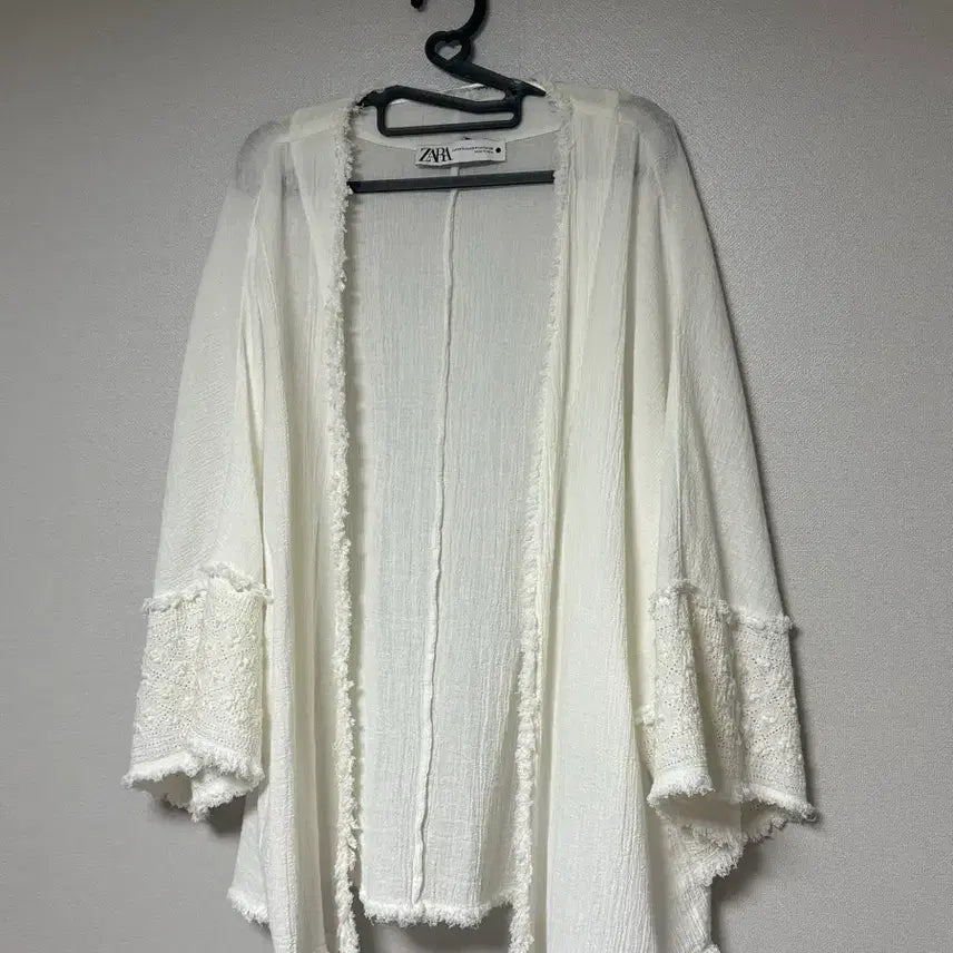 [BUNJANG] ZARA Embroidered Robe Cardigan / 자라 자수 로브 가디건