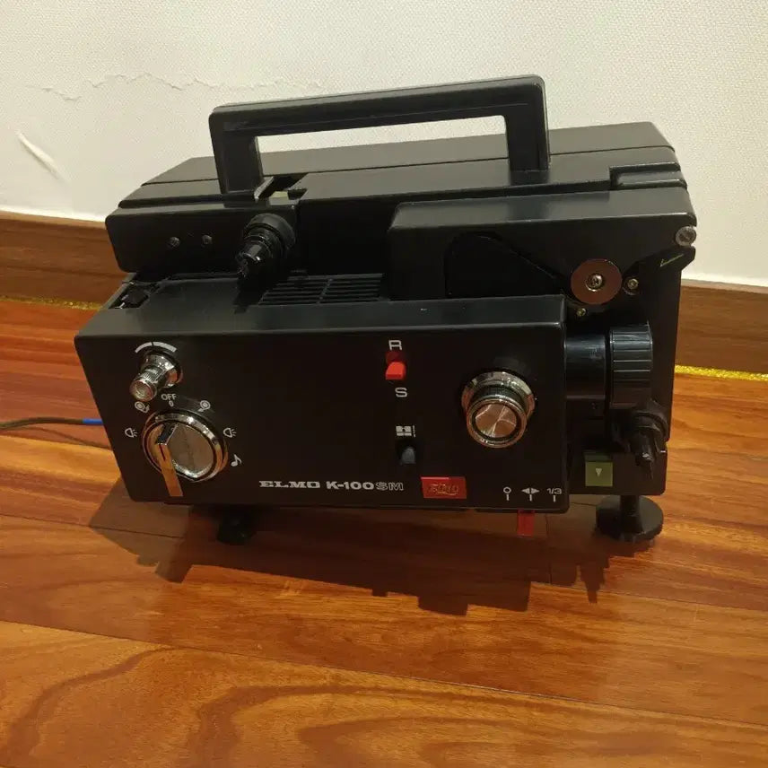 [BUNJANG] Vintage 8mm Film Projector / 정상작동하는 빈티지 8미리 영사기