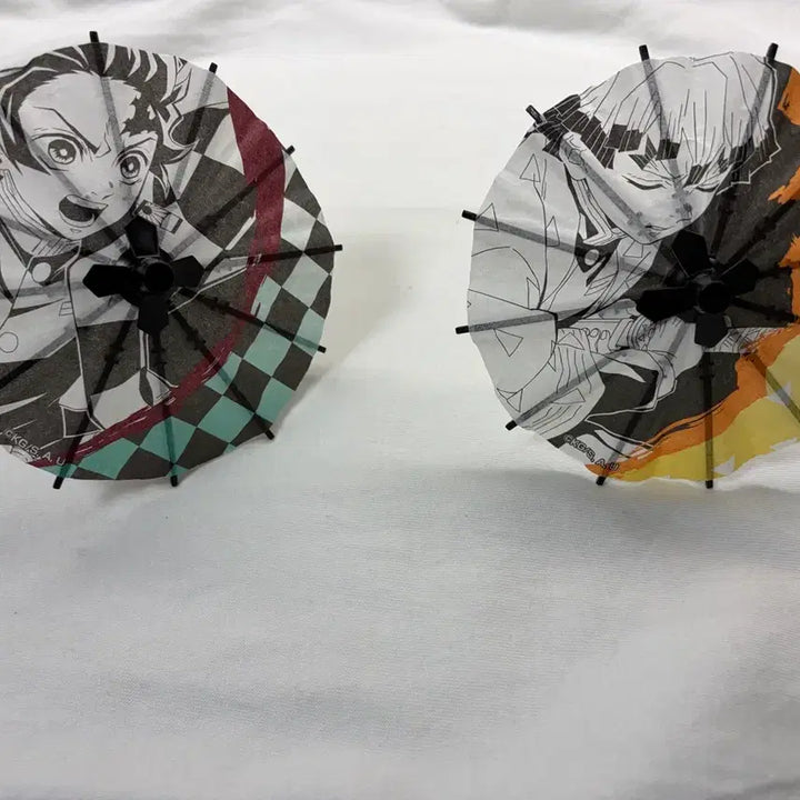 [BUNJANG] Demon Slayer Tanjiro &amp; Zenitsu Umbrella Gacha Set / 귀멸의 칼날 우산 가챠 (탄지로, 젠이츠) 희귀 가챠