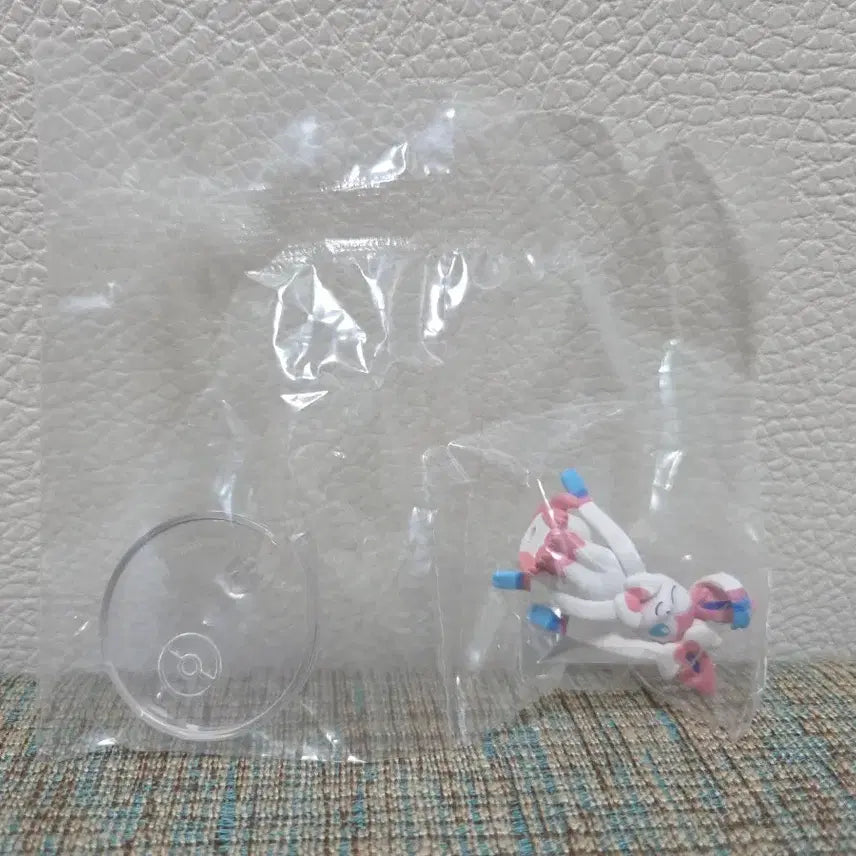 [BUNJANG] Pokemon Sylveon Look At My Tail Gacha Figure / 포켓몬스터 꼬리 좀 봐봐 가챠 님피아