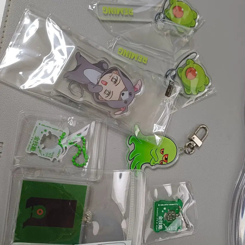 [BUNJANG] Isekai Incorrect Hunter Official &amp; Unofficial Goods Bundle Set / 이세계 착각 헌터 / 이착헌 공굿 비공굿 판매