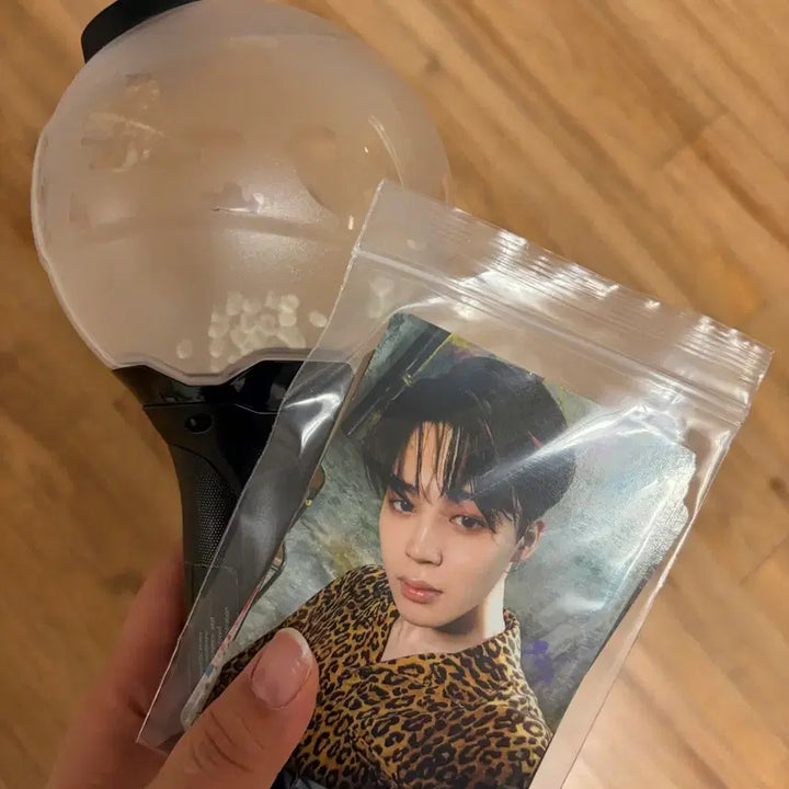 [BUNJANG] BTS ARMY Bomb Ver. 3 Photocard Bundle / 방탄소년단 아미밤 ver.3 (삼미밤) (+포카 포함)