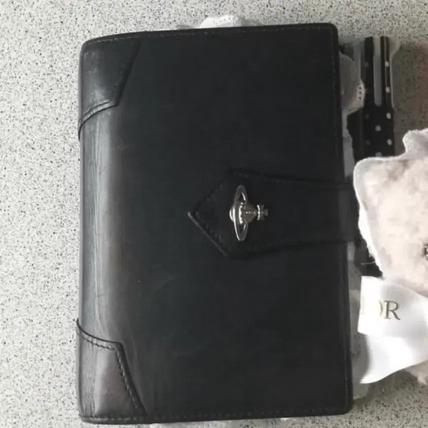 [BUNJANG] Vivienne Westwood Diary / 비비안웨스트우드 다이어리 판매