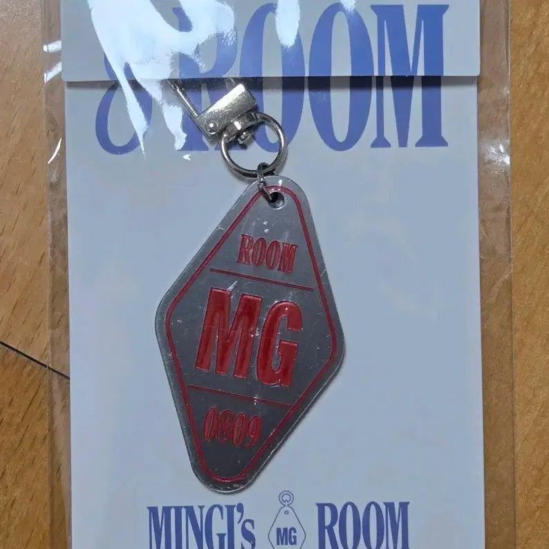 [BUNJANG] ATEEZ Mingi 8ROOM Keyring / (수수료 포함) 민기 8ROOM 키링 원가 이하 양도합니다.