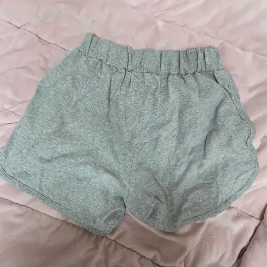 [SOLD OUT] 나이키 여성 트레이닝 반바지 그레이