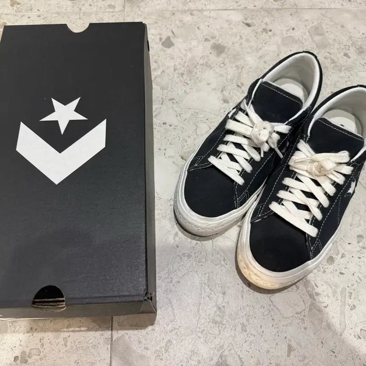 [BUNJANG] Converse One Star Black Sneakers / 컨버스 원스타 블랙