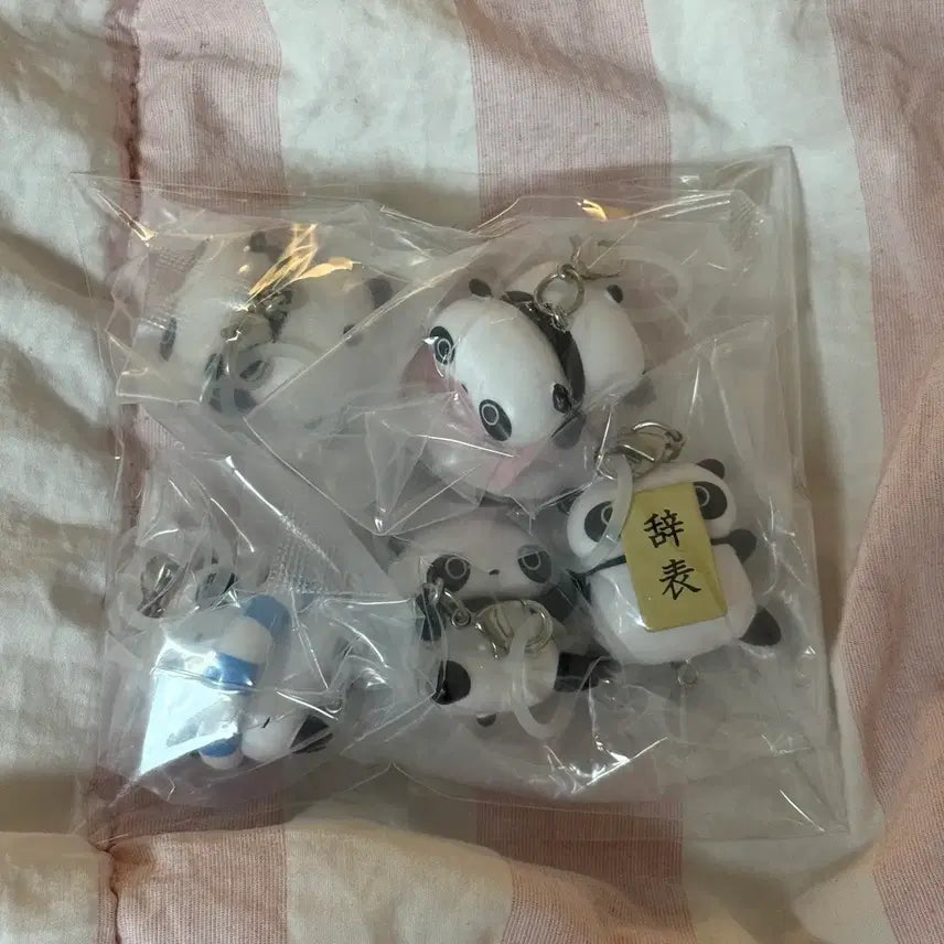 [BUNJANG] San-X Tarepanda Connected Connector Gacha Full Set (Sealed) / (미개봉) 산엑스 타래팬더 연결 메지루시 가챠 풀세트